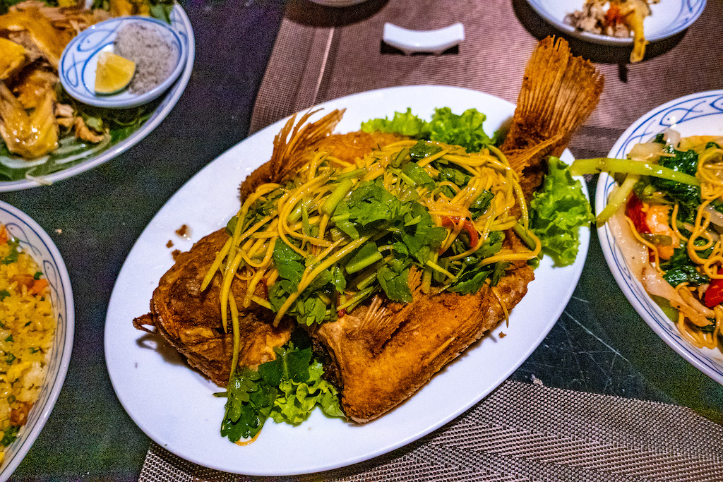 다낭 맛집 Ngon Thi Hoa Restaurant